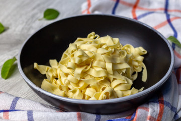 Vegane Nudeln aus Hartweizengrieß